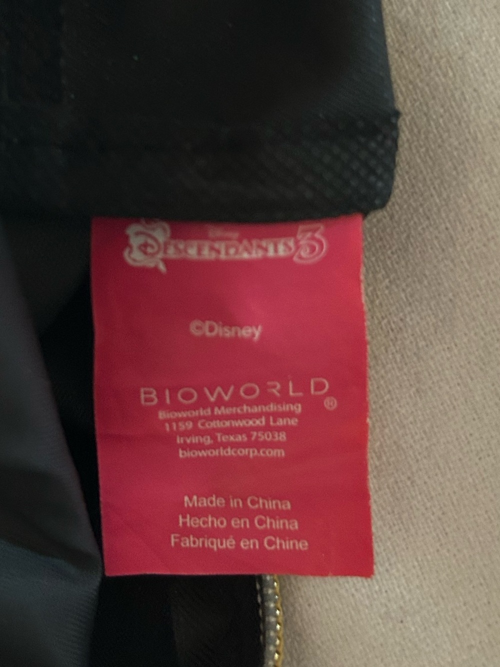 Disney Descendants 3 ‘SO NOT ORDINARY’ Purple Mini Backpack Holographic Top - Picture 7 of 9